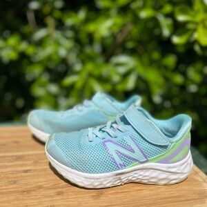 New Balance Kids 12 Wide